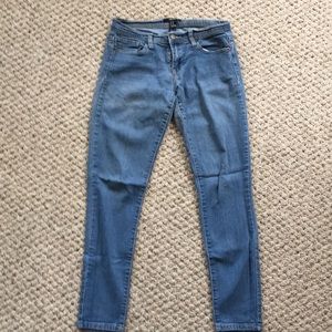 Forever 21 mid rise light wash jeans